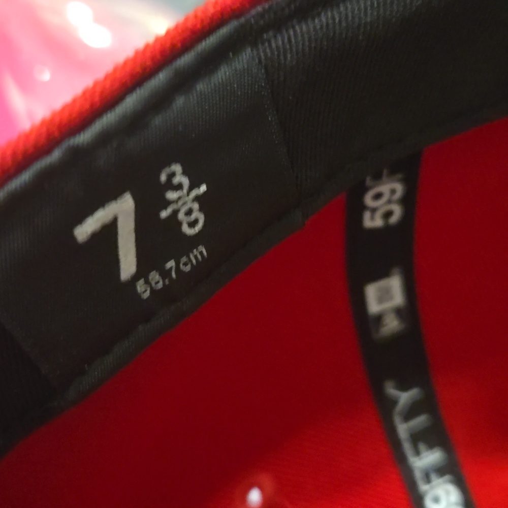 New era hat - Picture 3 of 5